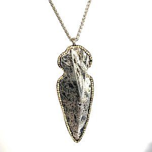 Arrowhead Silver Tone Pendant Necklace Surrounded by Rhinestones Signed 32"